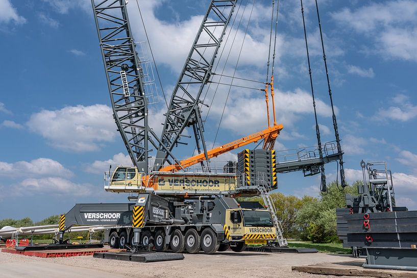 Liebherr LG 1750.2 from Verschoor Crane Rental. by Jaap van den Berg