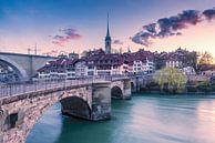 Oude binnenstad van Bern met de Aare van Leon Brouwer thumbnail