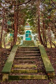 The stairs by Johnny Flash