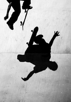Skateboarder in Zwart-wit