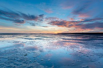 Het Wad Op Zijn Mooist Tijdens Zonsondergang van Stephan Bauer