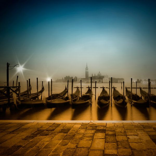 VENISE - San Giorgio Maggiore dans le brouillard par Melanie Viola