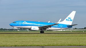 Start eines Passagierflugzeugs vom Typ KLM Boeing 737-700.