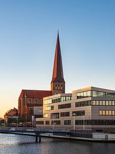 Blick auf die Petrikirche in Rostock