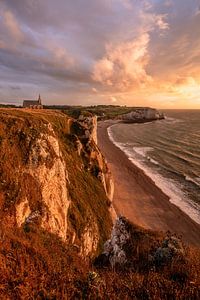 Etretat in Normandië van Achim Thomae