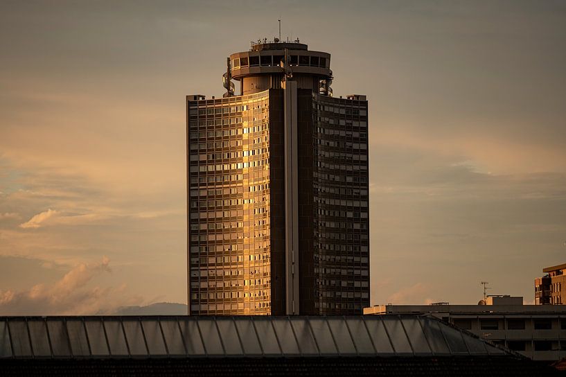 Mulhouse zonsondergang van Richard Wareham