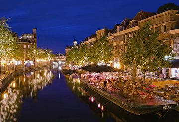 Leiden during the twilight hour by Remco Swiers