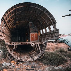 Abandoned aircraft by Bas Glaap