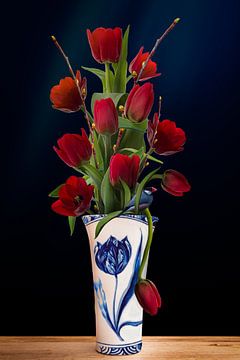 Tulips in vase, Delft blue by Klaartje Majoor