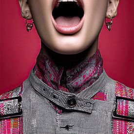 Surreales Fashion Porträt mit roter Brille von May