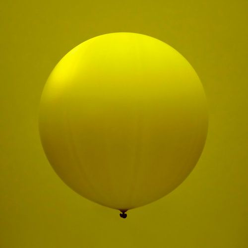 De Ballon. Olijfgroen. Minimalisme.