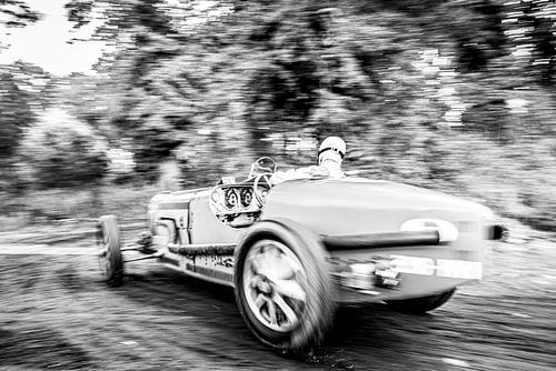 Bugatti Type 45 op snelheid