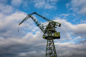 Le port de Gdansk en Pologne avec les célèbres grues