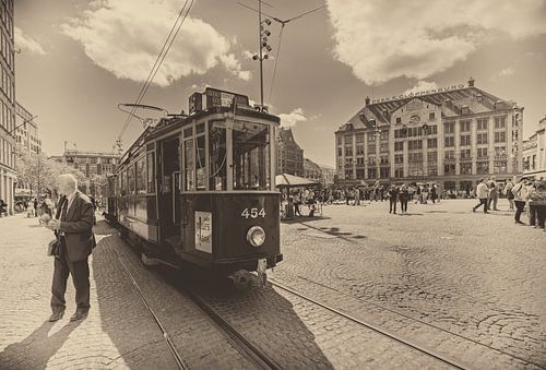 Straßenbahn auf dem Dam-Platz von Humphry Jacobs