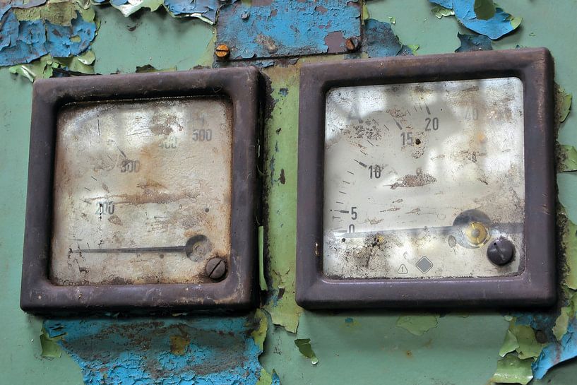 Anzeige von einem Messgerät an einer Maschine von Heiko Kueverling