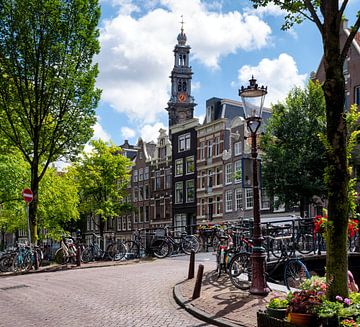 Westerkerk gezien vanaf de Bloemgracht in Amsterdam