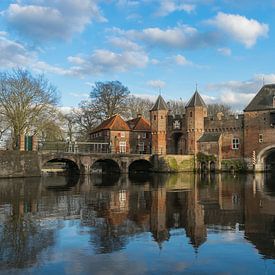 Amersfoort Koppelpoort schöner blauer Himmel von Patrick Verhoef