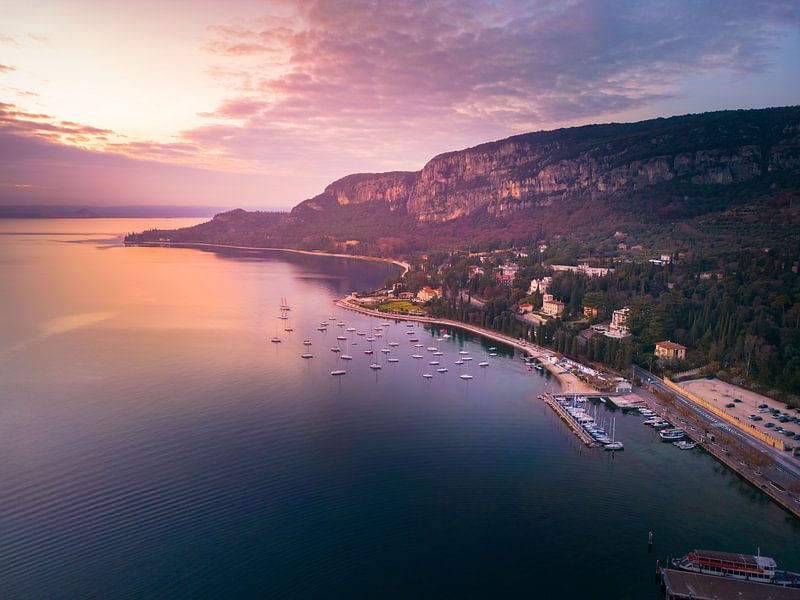 Coucher de soleil sur le lac de Garde par Mustafa Kurnaz