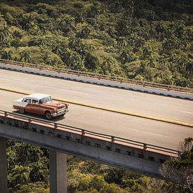 Cuban road trip by Joni Israeli