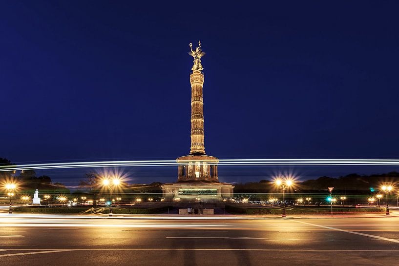 La colonne de la victoire de Berlin dans l'heure bleue par Frank Herrmann