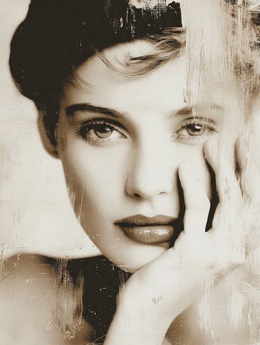 Eternal Chic by Carla Van Iersel