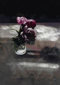 Bloemen schilderij van pioenrozen in claire obscur van Hella Maas