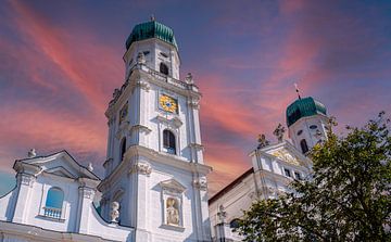 Stephansdom in Passau, Beieren Duitsland van Animaflora PicsStock