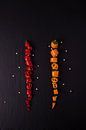 twee gekleurde pepers 3 van 3 van Anita Visschers thumbnail