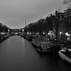 Amsterdam bevroren gracht van Richard de Nooij