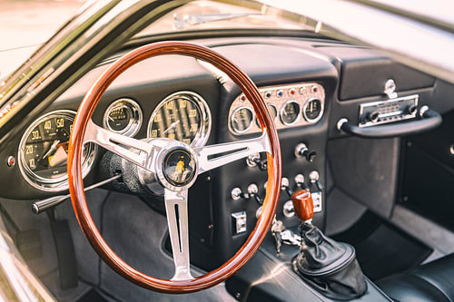 Lamborghini 350 GT klassieke Italiaanse sportwagen interieur