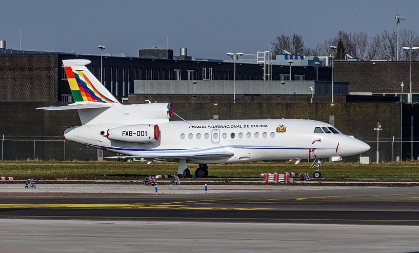 Dassault Falcon 900EX of the Bolivian Air Force. by Jaap van den Berg