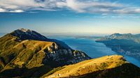 Monte Baldo zum Sonnenaufgang und Südlicher Gardasee von Daniel Pahmeier Miniaturansicht