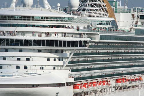 Cruiseschip Amsterdam IJ