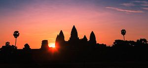 Sonnenaufgang in Angkor Wat, Kambodscha von Henk Meijer Photography