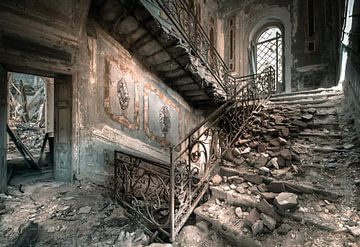 Stairs or decay by Olivier Photography