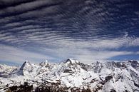 Schapenwolken boven Eiger, Mönch en Jungfrau van Bettina Schnittert thumbnail