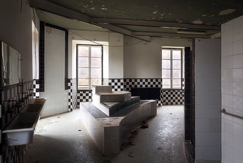 Salle de bain abandonnée.