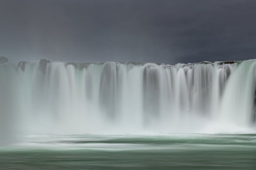 Godafoss in Schichten von Ton van den Boogaard