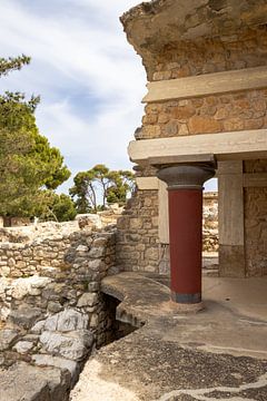 Palace of Knossos in Crete | Travel photography by Kelsey van den Bosch