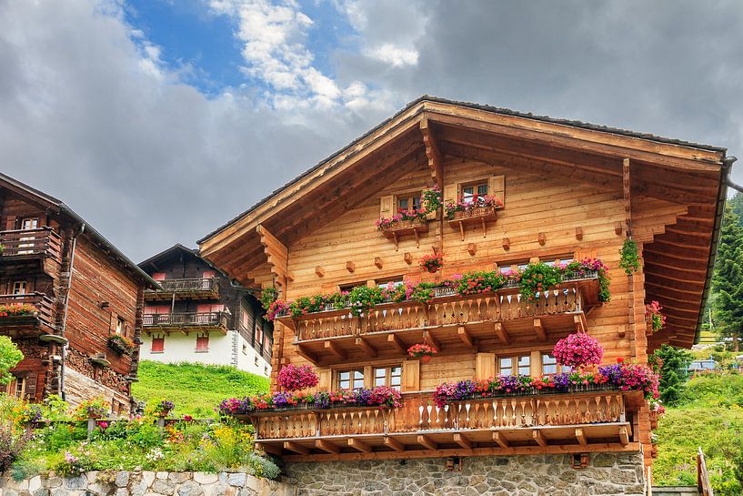 Chalet in Grimentz Zwitserland van Dennis van de Water