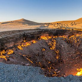 The Gate to Hell, the burning gas crater. by Joost Potma