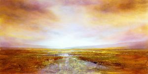 Weites Land mit goldenen Wolken von Annette Schmucker