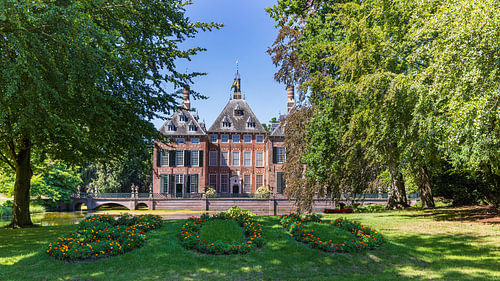 800 Jahre Schloss Duivenvoorde in voller Blüte