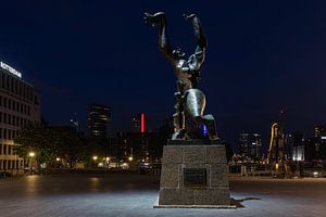 Monument De Verwoeste Stad in Rotterdam van MS Fotografie | Marc van der Stelt