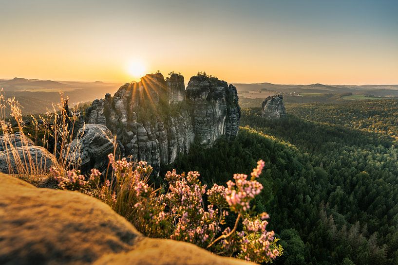 Sonnenstern am Schrammsteinfels von Christian Klös