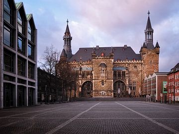 Aachen City Hall by Rolf Schnepp