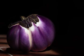 Fresh purple aubergine by Ulrike Leone