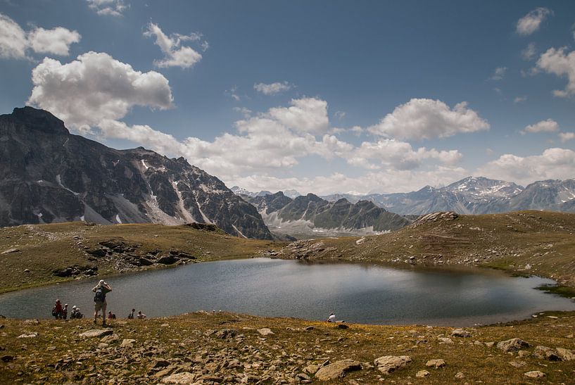 Am Rand auf einem alpinen See von Manuel Declerck