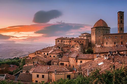 Sfeervol Volterra in Toscane, Italië