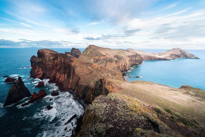 Uitzicht op Ponta de Sao Lourenco op Madeira. van Roman Robroek - Foto's van Verlaten Gebouwen